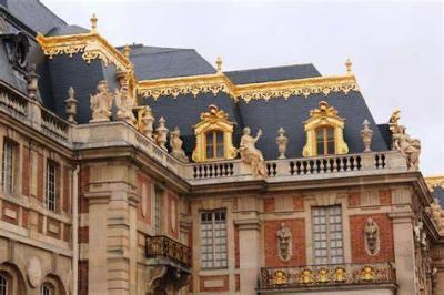 Evacuation of Versailles Palace in Paris Due to Bomb Threat