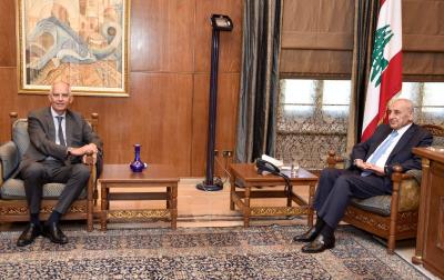 Berri Meets French and Qatari Ambassadors