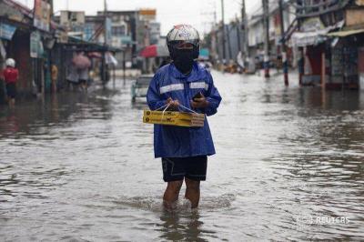 Typhoon Doksuri Hits China