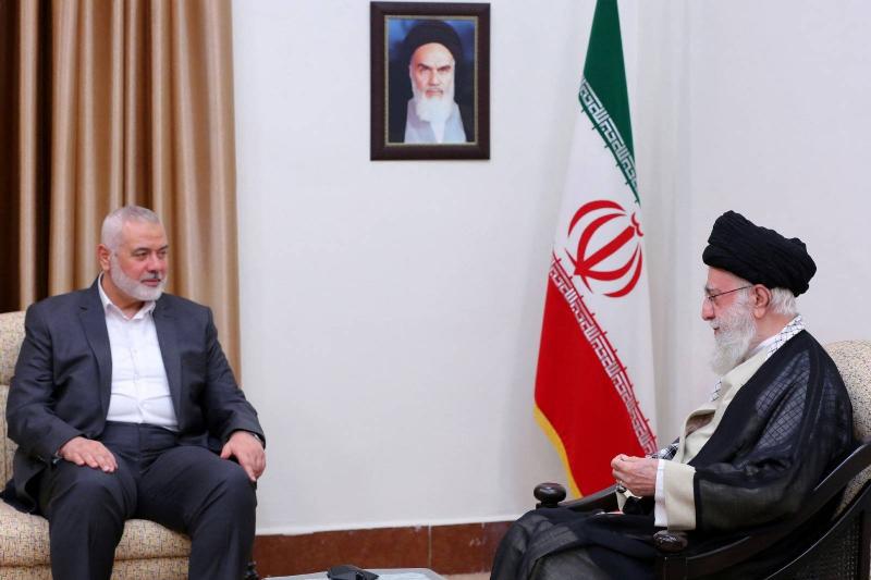 Khamenei Meets Haniya: Israeli Crimes in Gaza Occur with American and Western Support