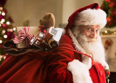 Video: "Santa Claus" Falls from the 24th Floor