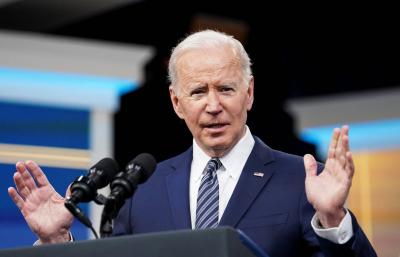 Biden: We Will Train Ukrainian Pilots on F-16 Jets