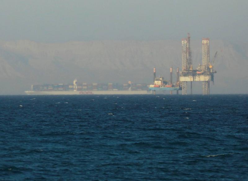 Title: Ambrey: Gunfire Exchange Between Bulk Carrier and Boat Southeast of Salalah in Oman