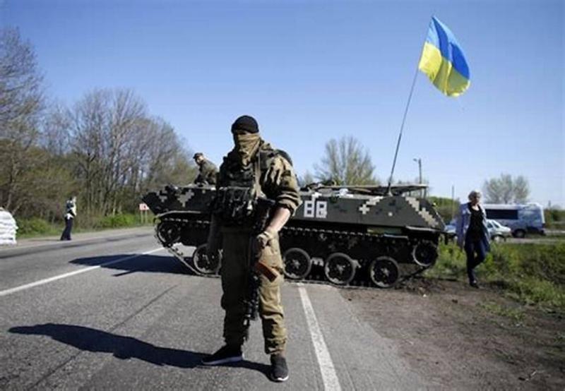 Ukrainian Army Denies Russia's Claim of Taking Marinka in Eastern Ukraine