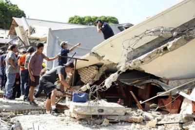 Death Toll from Church Ceiling Collapse in Mexico Rises to 10 (Video)
