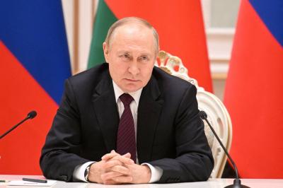 Putin: Russia Does Not Plan to Deploy Nuclear Weapons in Space