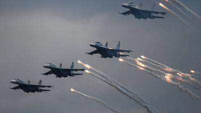 Russia Sends Fighter Jet to Escort British Military Aircraft Over the Black Sea