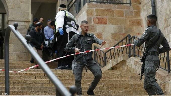 Israeli Settler Stabbed in Dahariya South of Hebron