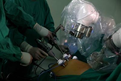 In Chile... A Medical Robot More Compassionate Than a Doctor's Scalpel