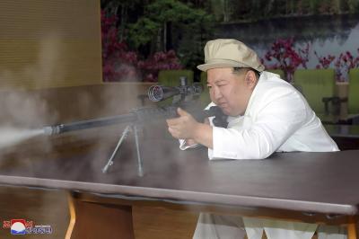 North Korean Leader Gives On-Site Instructions at Major Weapons Factories
