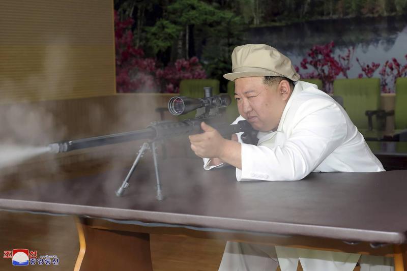 North Korean Leader Gives On-Site Instructions at Major Weapons Factories