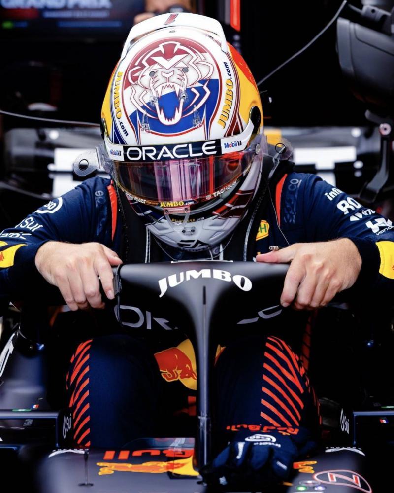 Verstappen Claims Pole Position in the Netherlands