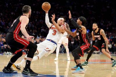 Knicks Secure Victory Against Heat in Butler's Absence