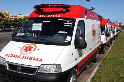 Title: 3 Killed in Small Plane Crash in Brazil