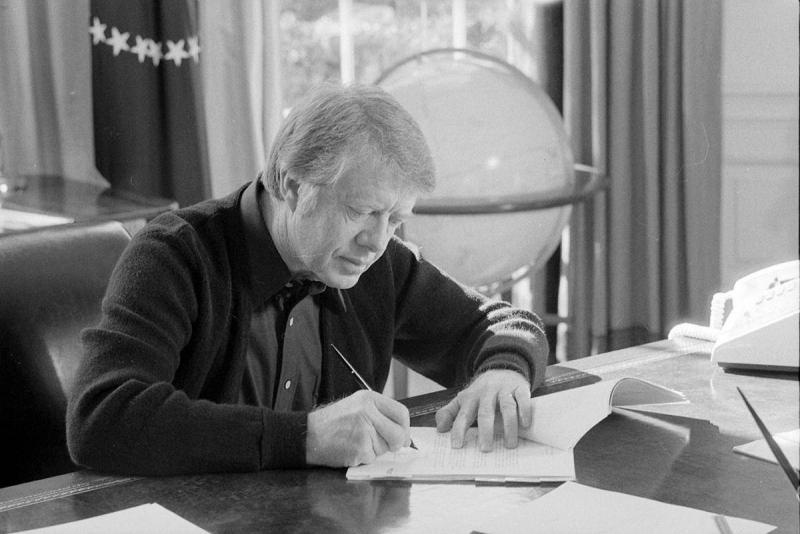 Jimmy Carter: What is Happening in Palestine is a Humanitarian Catastrophe