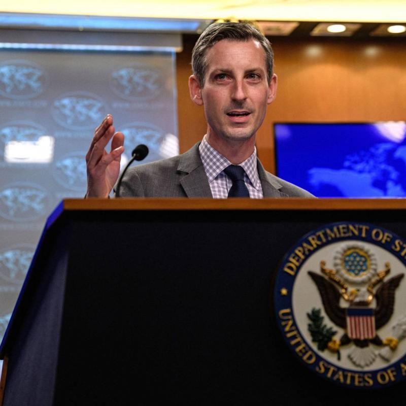 America Reviews Sanctions Policy on Venezuela