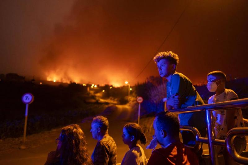 Firefighters Battle Blazes in Greece