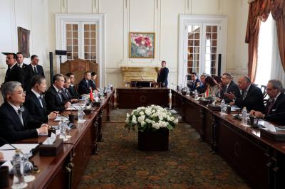 Egypt and China Emphasize the Priority of Ensuring Navigation Safety in the Red Sea