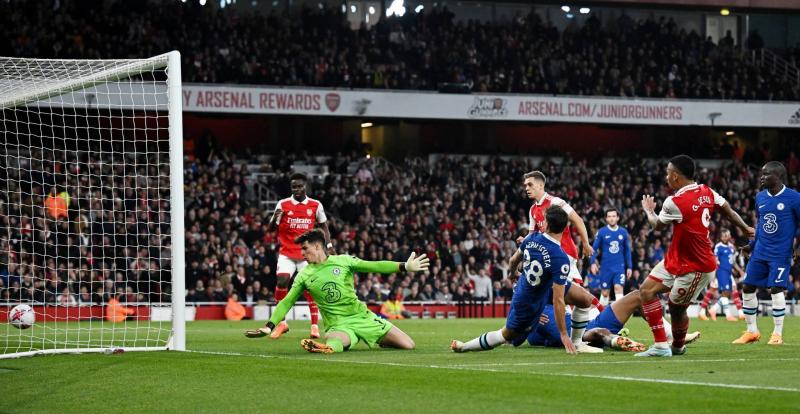 Arsenal Returns to Premier League Top Spot with 3-1 Victory Over Chelsea