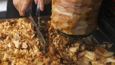 "Shawarma Skewer" Causes Traffic Accident in Germany