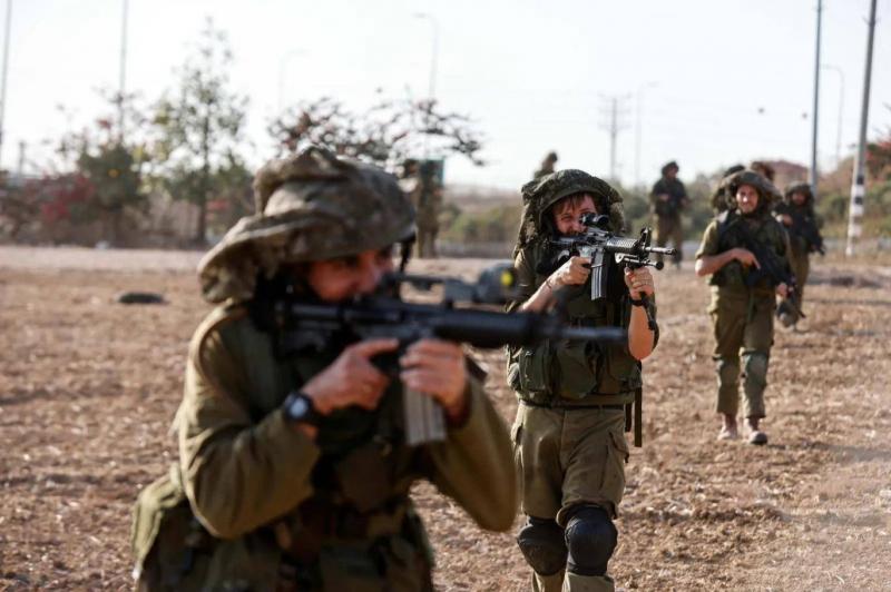 Unknown Individuals Seize Israeli Army Truck with 20,000 Bullets