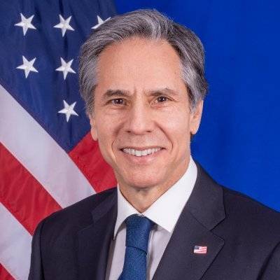 Blinken: We Will Train Ukrainian Pilots on F-16 Aircraft