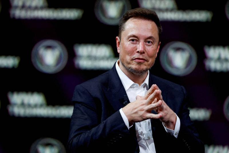 Elon Musk Plans to Remove Headlines from News Links on 