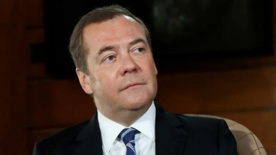Medvedev: Russia No Longer Has "Red Lines" Towards France