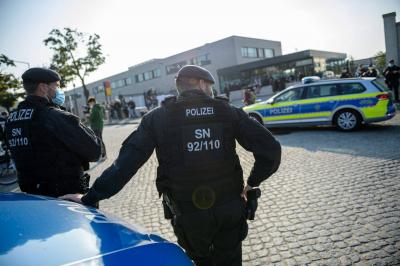 Berlin Police Search for Individuals in Red Army Faction Case