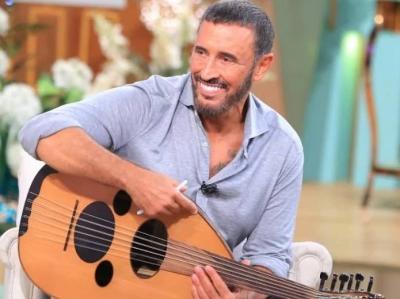 Kaddour Saïr Sings for Gaza in English