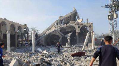 Israeli Airstrikes on Areas in Central Gaza Strip and Khan Younis