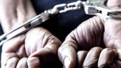 Arrest of Four for Extorting Women