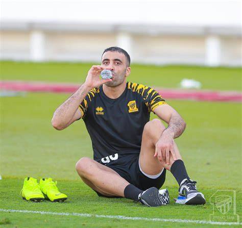 Title: Disciplinary Committee Punishes Hamedallah, Ittihad Forward