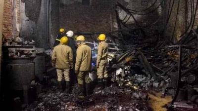 Casualties in Building Collapse Due to Huge Fire in India