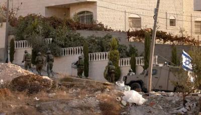 Israeli Army Executes Raids in the West Bank... Two Killed