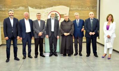 Jaja Meets with a Delegation from Caritas