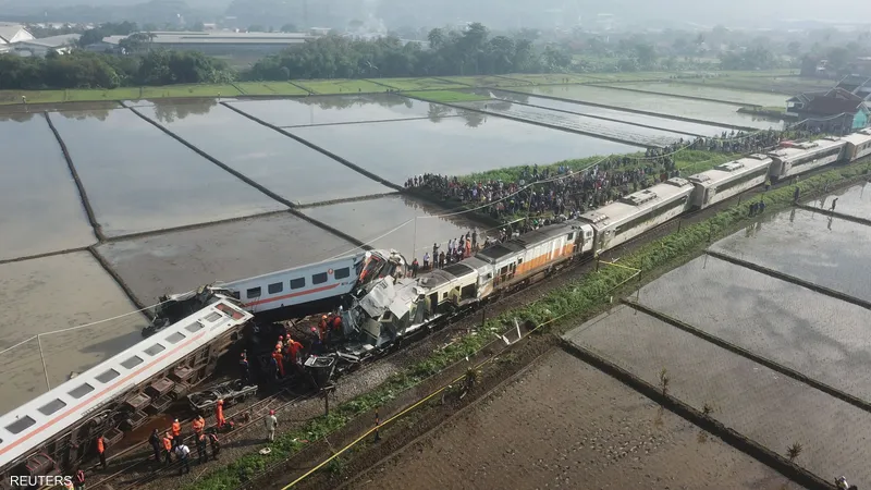 Video: 3 Dead and 28 Injured in Passenger Train Collision in Indonesia