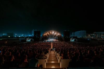 "Sadhiyat Nights" Hosts Andrea Bocelli