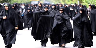 Altercation Between Cleric and Woman at Iranian Health Center (Video)