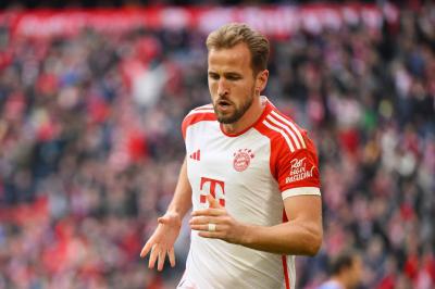 Harry Kane Outshines Lewandowski