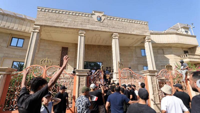 Iraq Imprisons Police Officers Over Arson at Swedish Embassy