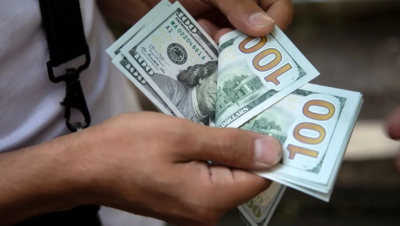 Dollar Stability Amid Banking Crisis Concerns