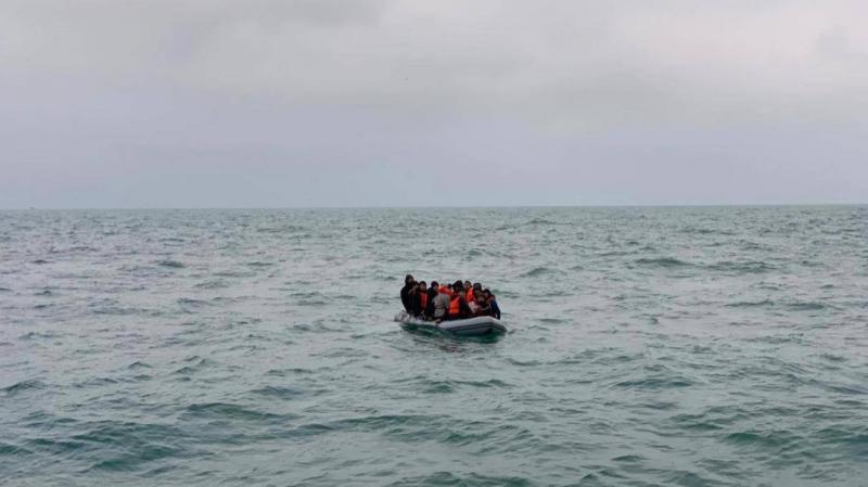 Deaths of 6 and Rescue of Dozens After Migrant Boat Capsizes Crossing the Channel from France