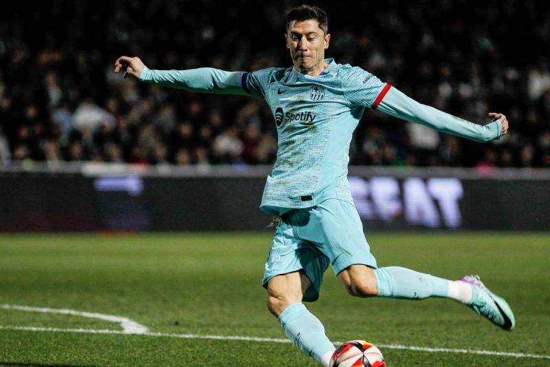 Title: Barcelona's Hard-Fought Victory Over Unionistas