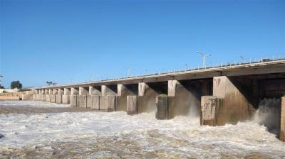 Video: Samarra Dam Begins Flood Wave Discharge