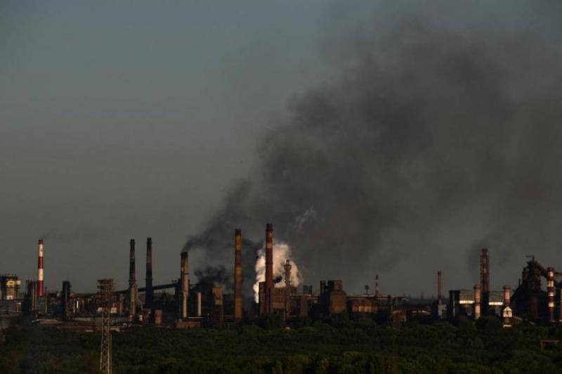 Russian Airstrikes Destroy Power Station Outside Kyiv