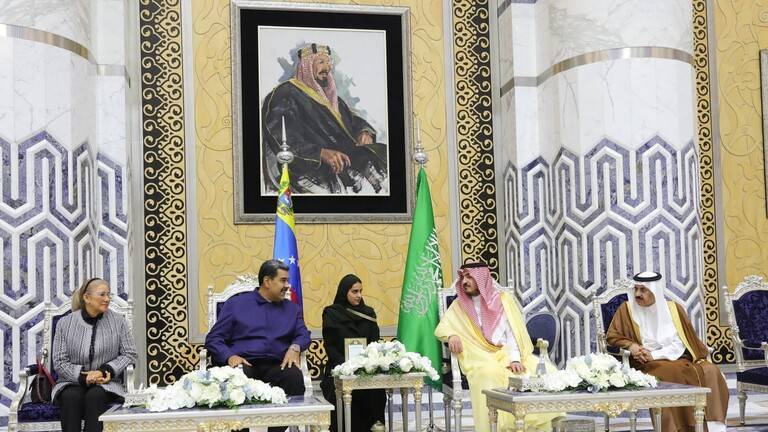 Maduro Arrives in Saudi Arabia with Energy Agenda