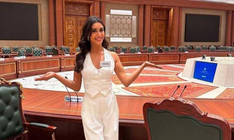 Yasmina Zeitoun Qualifies for Top 40 in Miss World