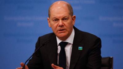 Scholz Urges Israel to Exercise Restraint