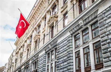 Turkish Central Bank Keeps Interest Rates Unchanged